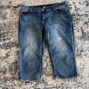 Maurices Blue Denim Capris